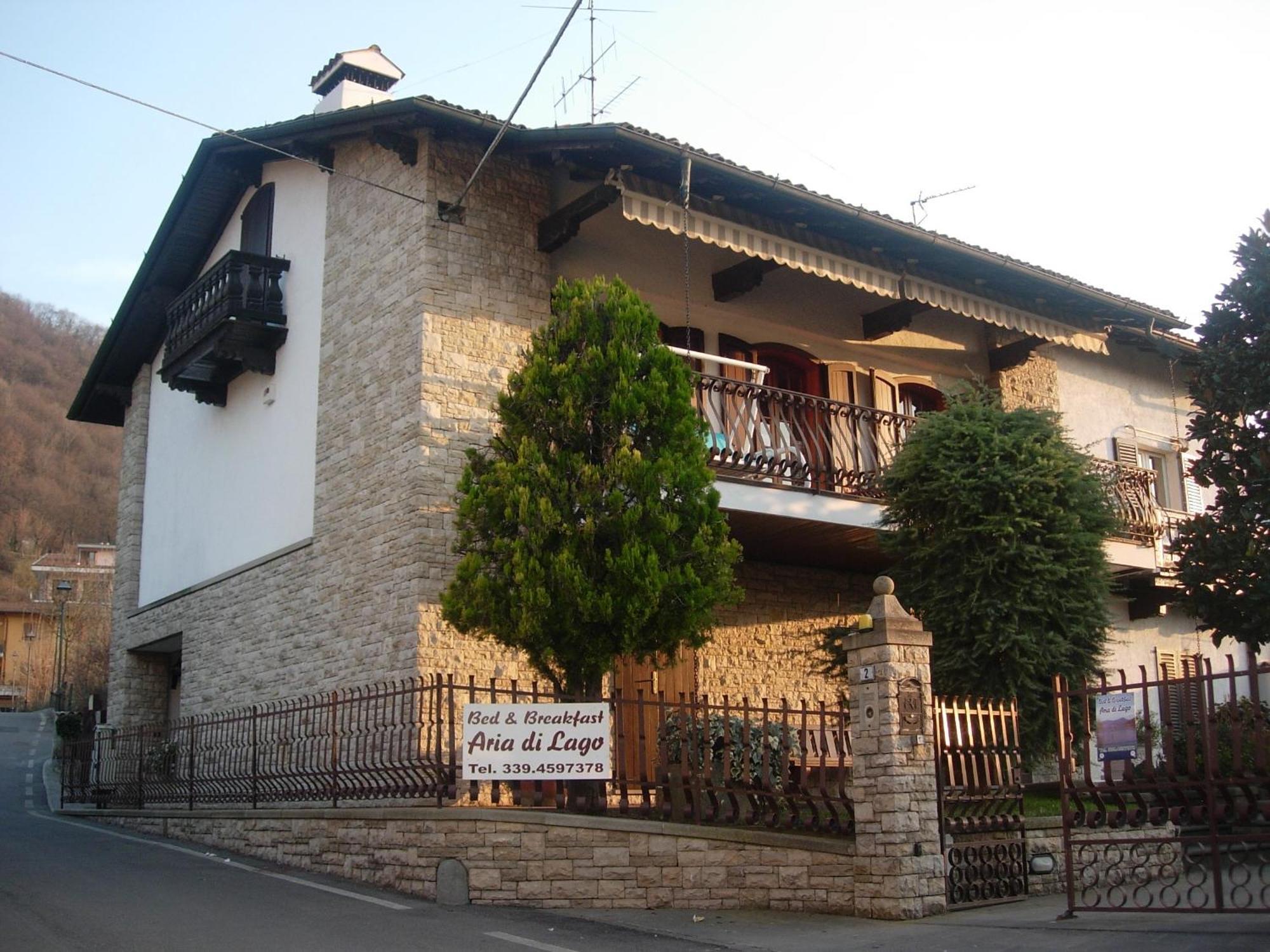 B&B Aria Di Lago Паратико Екстериор снимка