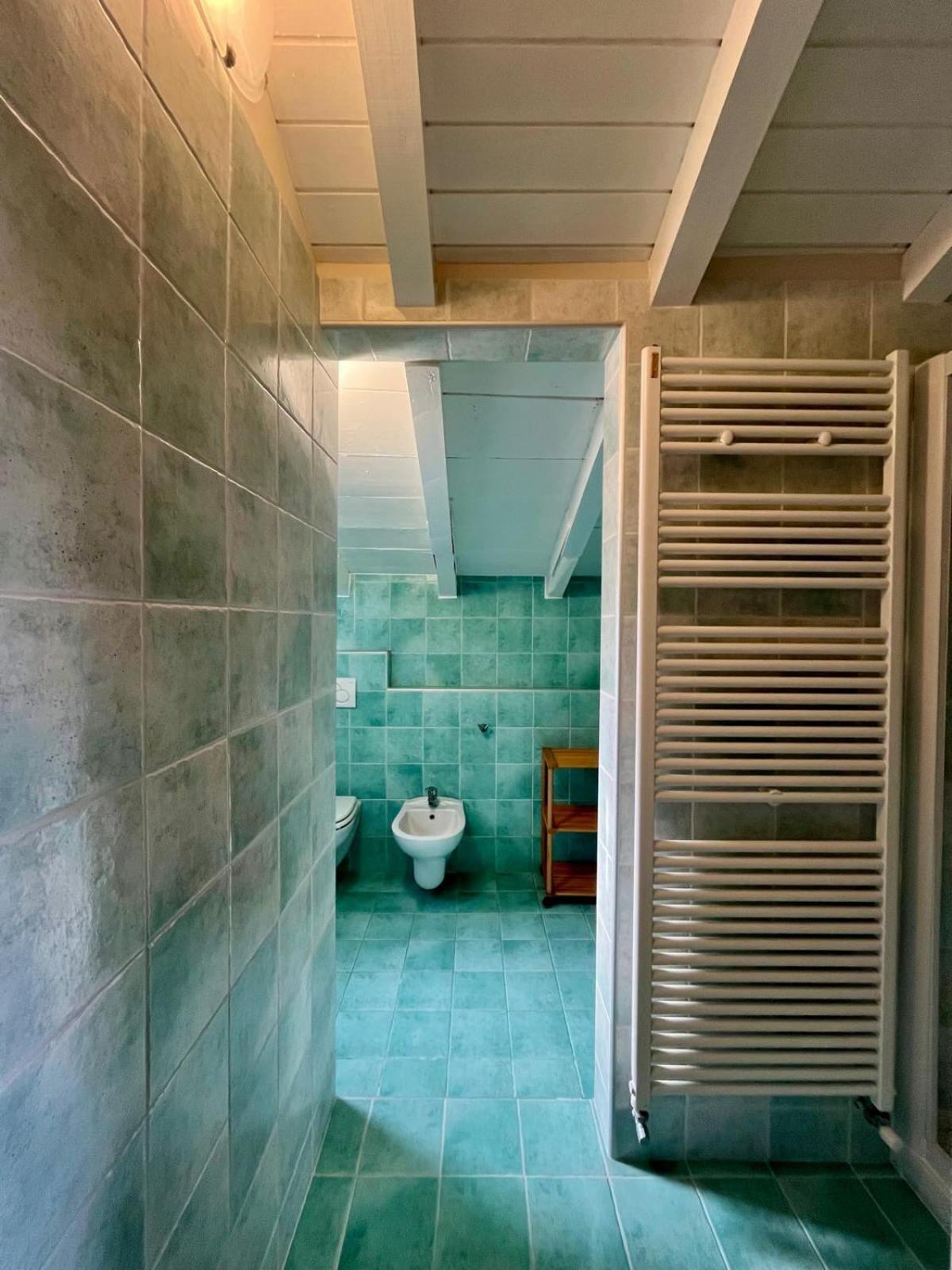 B&B Aria Di Lago Паратико Екстериор снимка