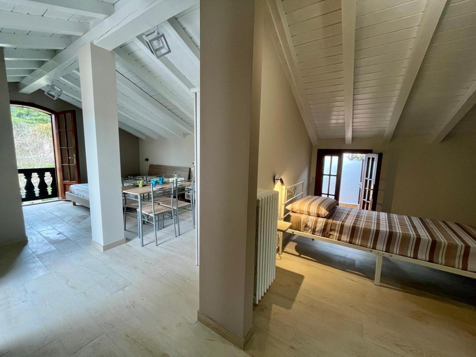 B&B Aria Di Lago Паратико Екстериор снимка