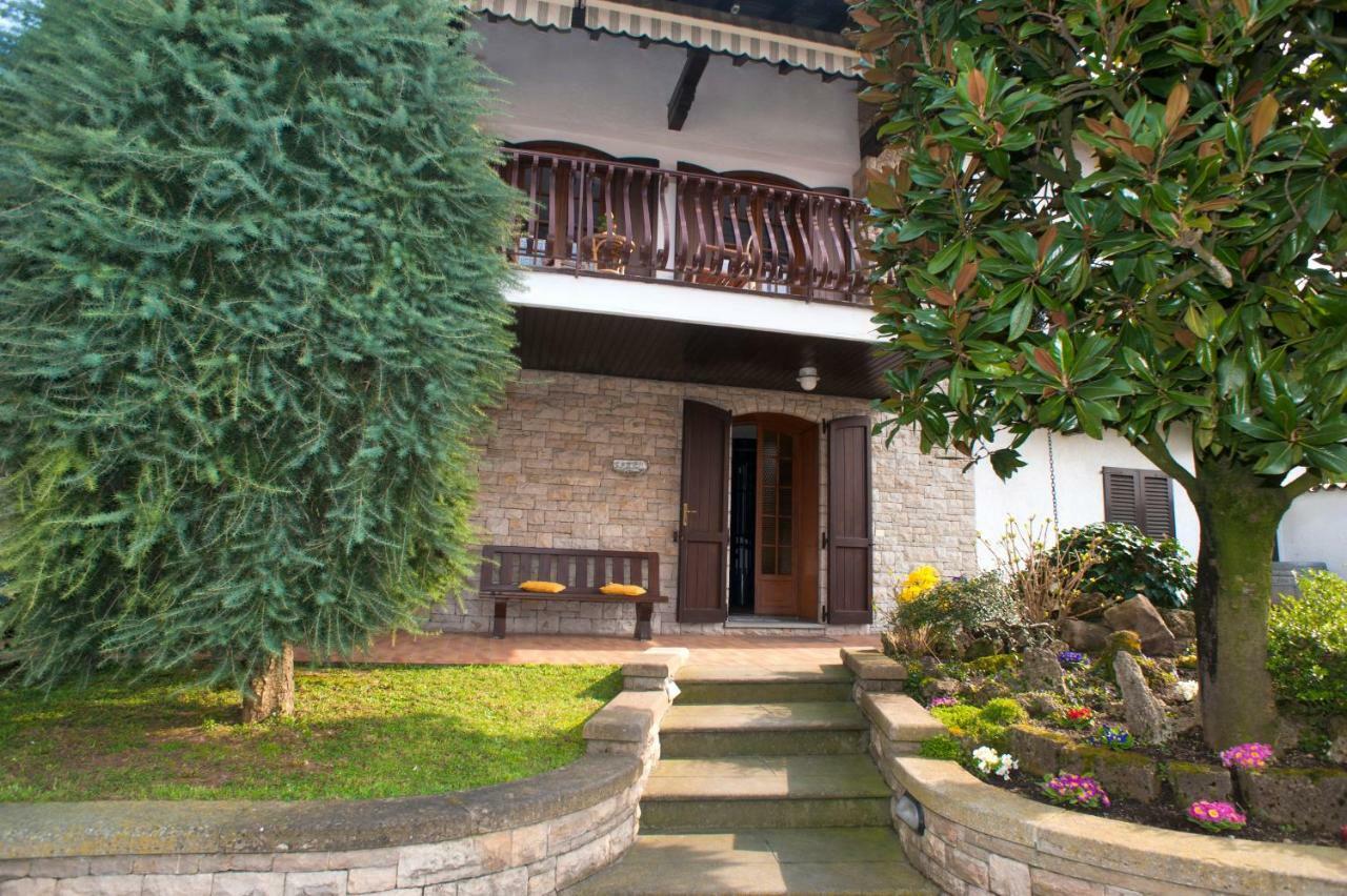 B&B Aria Di Lago Паратико Екстериор снимка